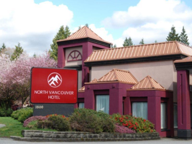 North Vancouver Hotel Exterior photo